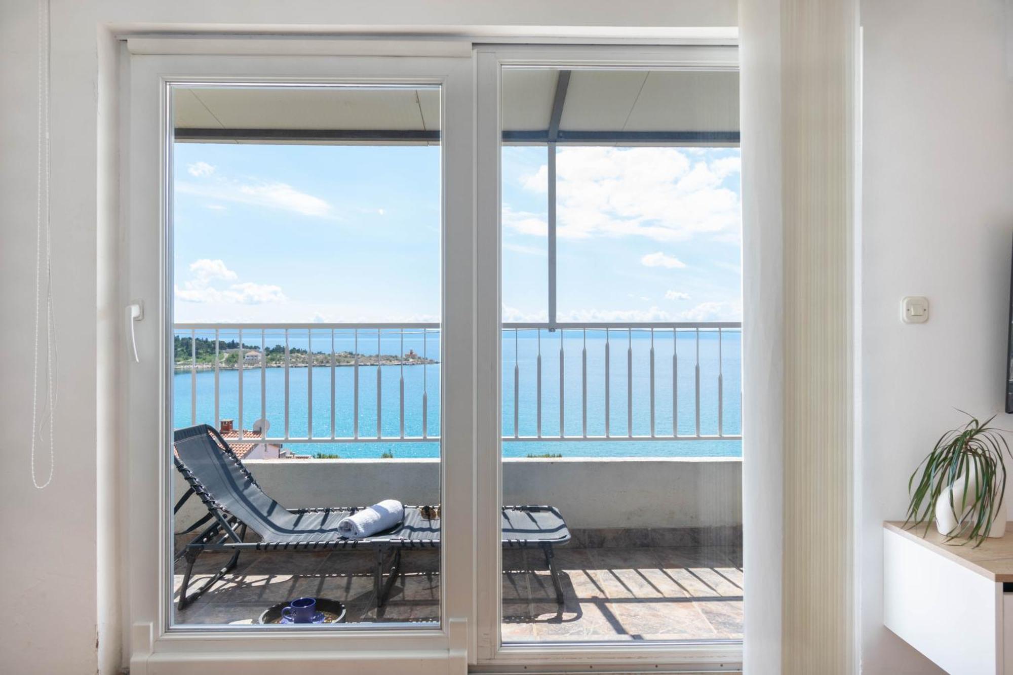 Apartment 30 M From Beach,Makarska,Marija Bagian luar foto