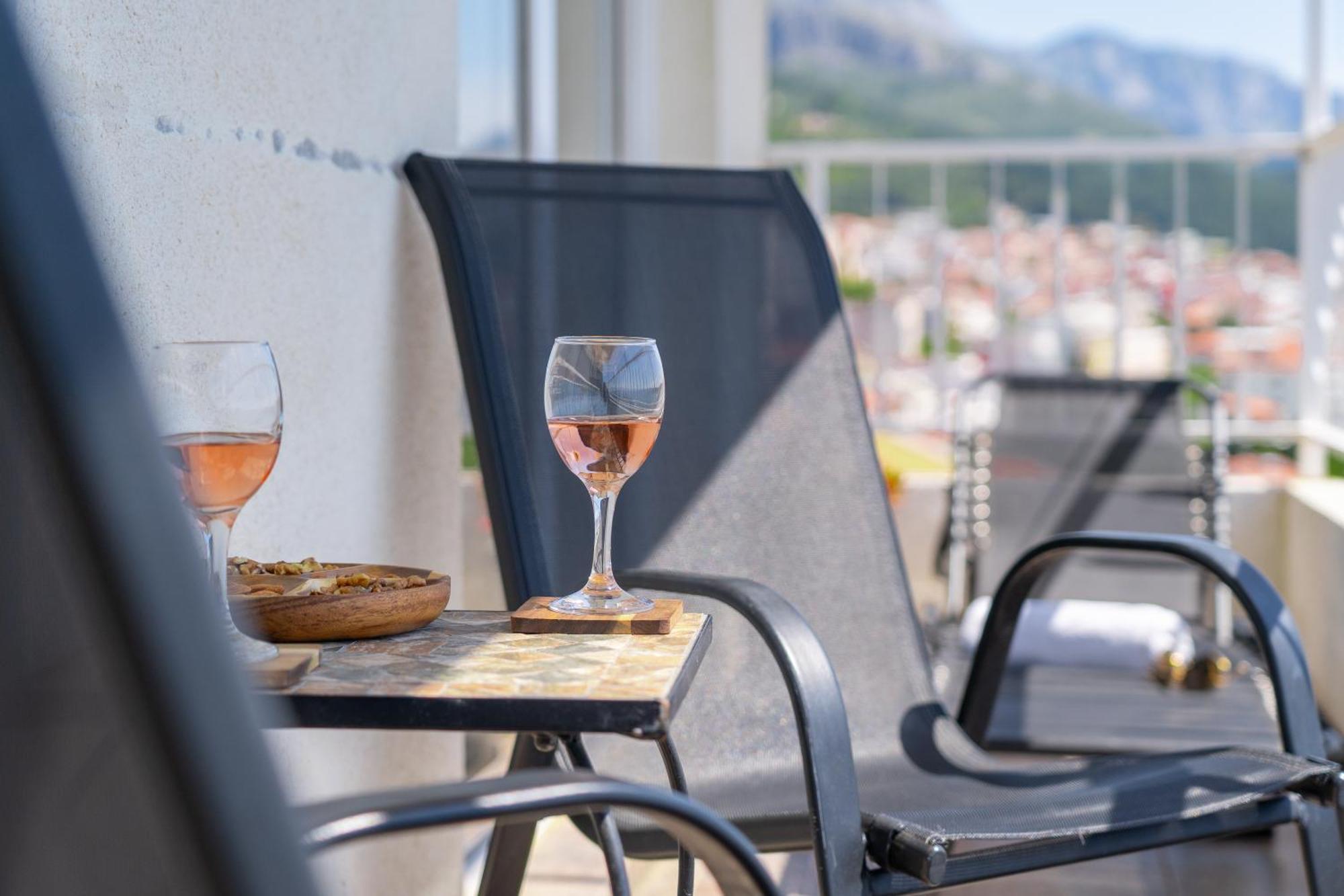 Apartment 30 M From Beach,Makarska,Marija Bagian luar foto