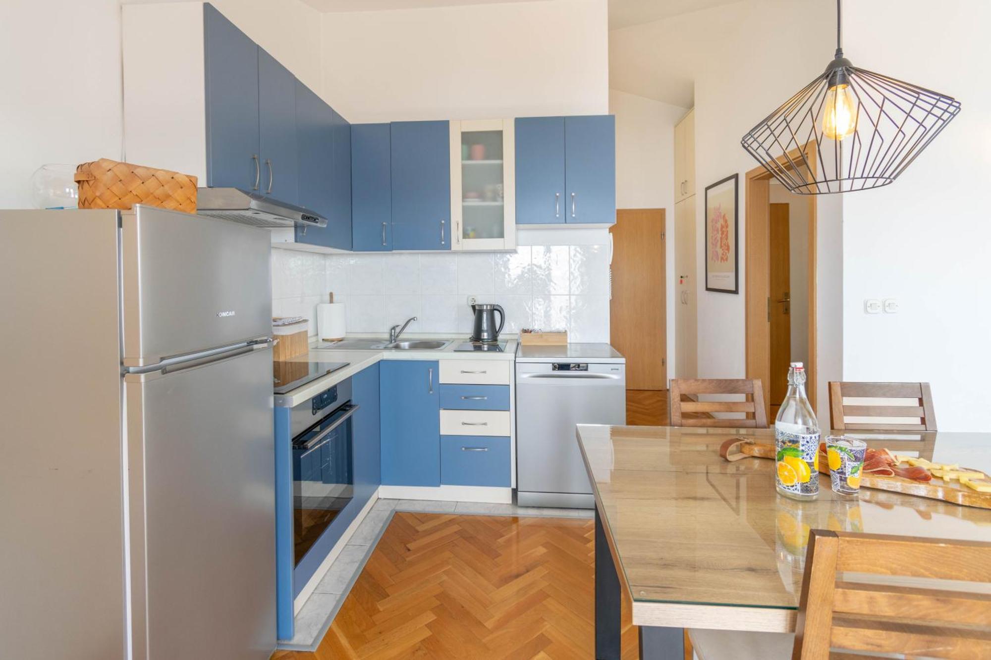 Apartment 30 M From Beach,Makarska,Marija Bagian luar foto