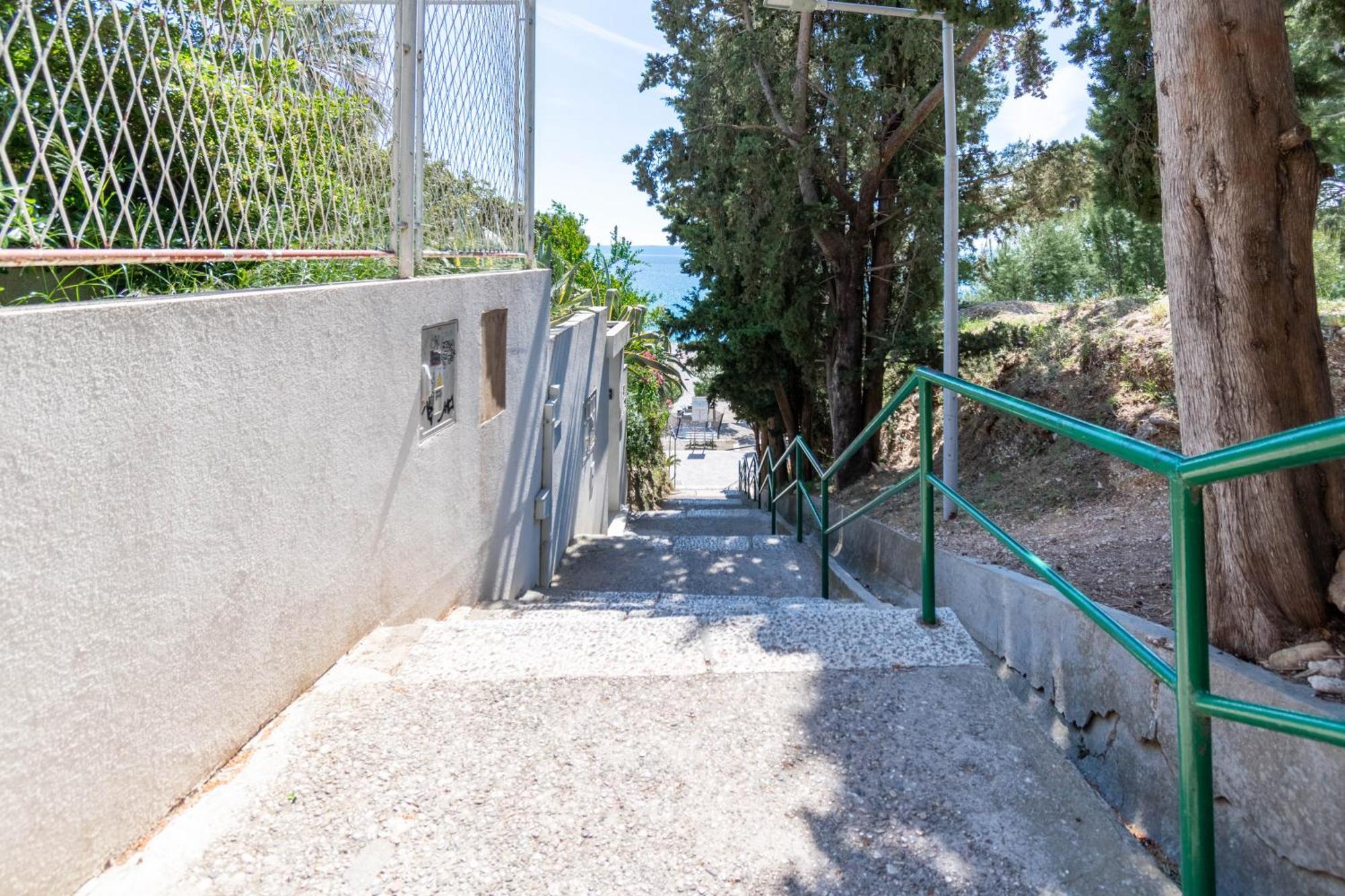 Apartment 30 M From Beach,Makarska,Marija Bagian luar foto