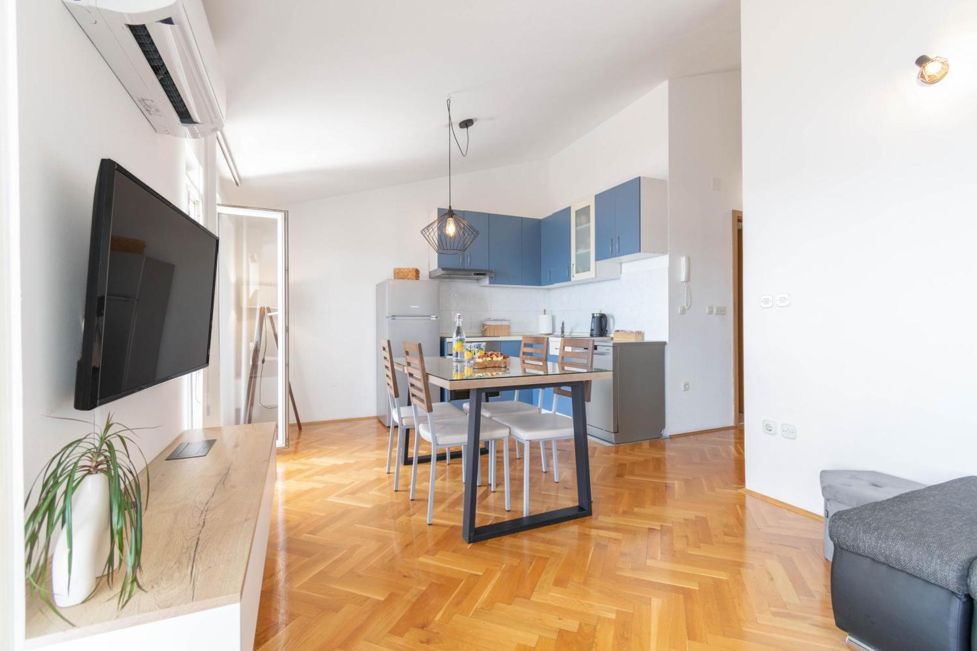 Apartment 30 M From Beach,Makarska,Marija Bagian luar foto
